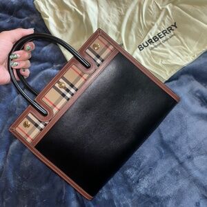 Burberry Title Bag
